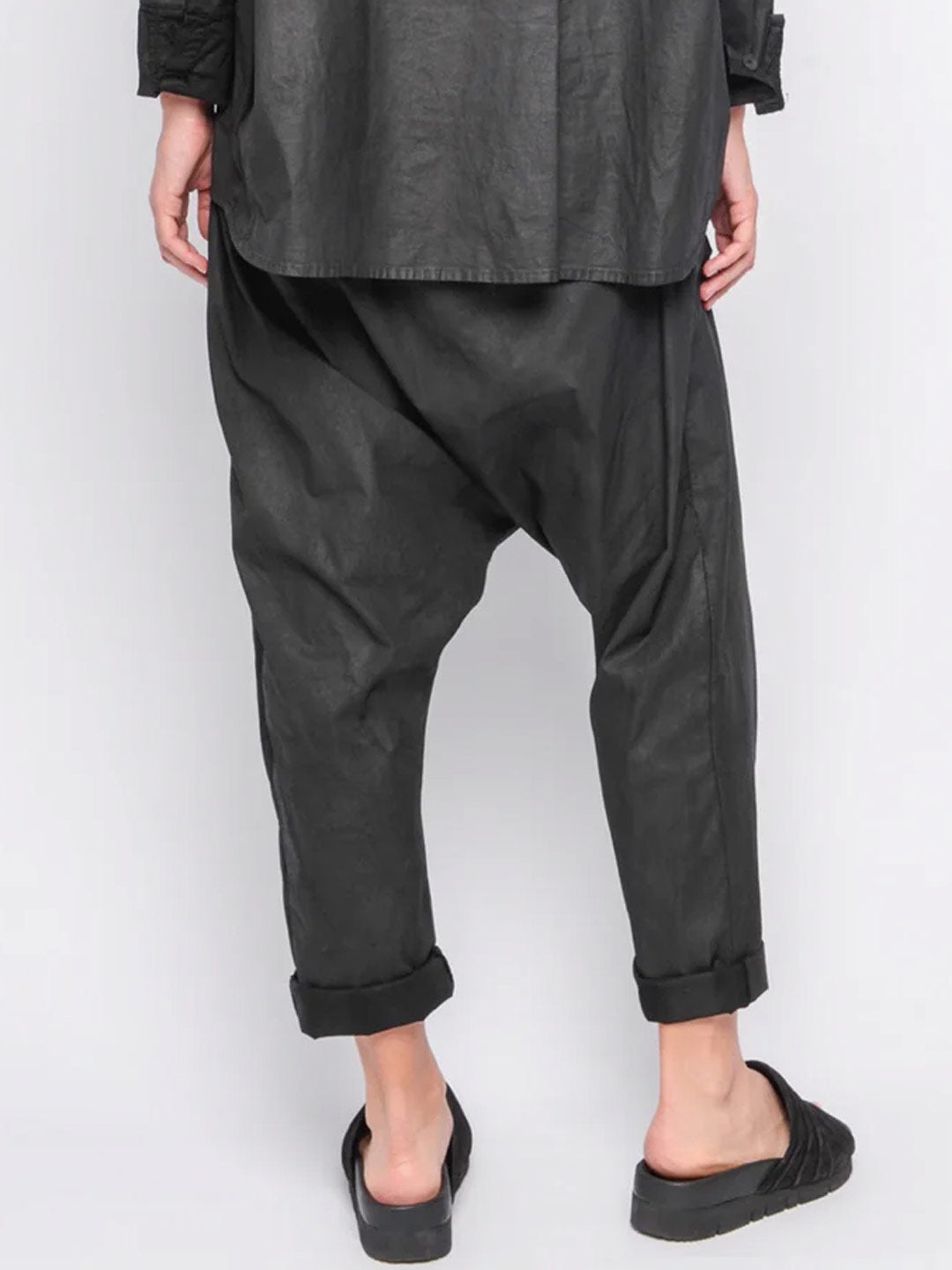 Black "251.02.02" Pant