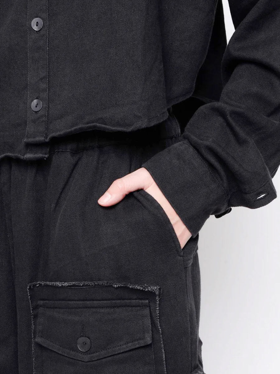 Black "252.09.05" Come on lets take a walk Short Shirt