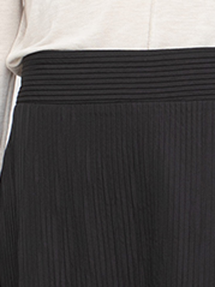 Ozai N Ku "766035" Skirt