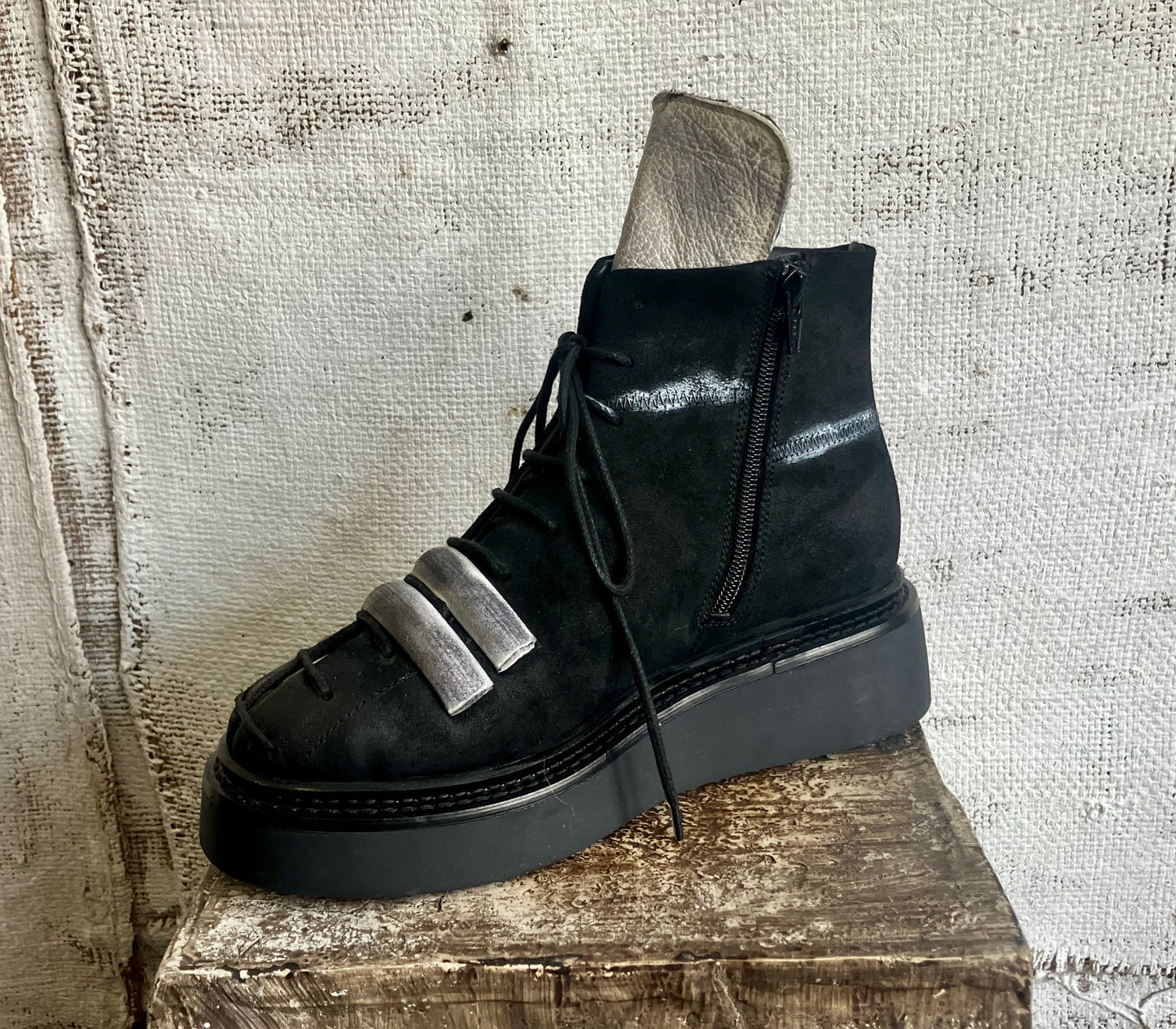Papucei "Mako" Boot