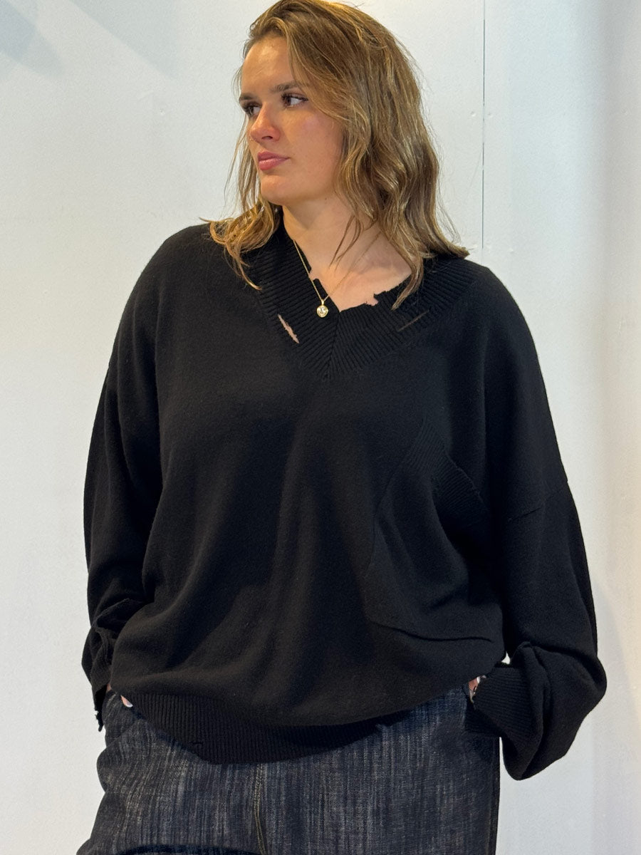 La Vaca Loca Apice black V-neck jumper, front view