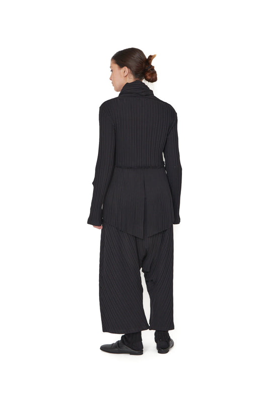 Sort Aarhus Sa5120 - Black Pleated Jacket