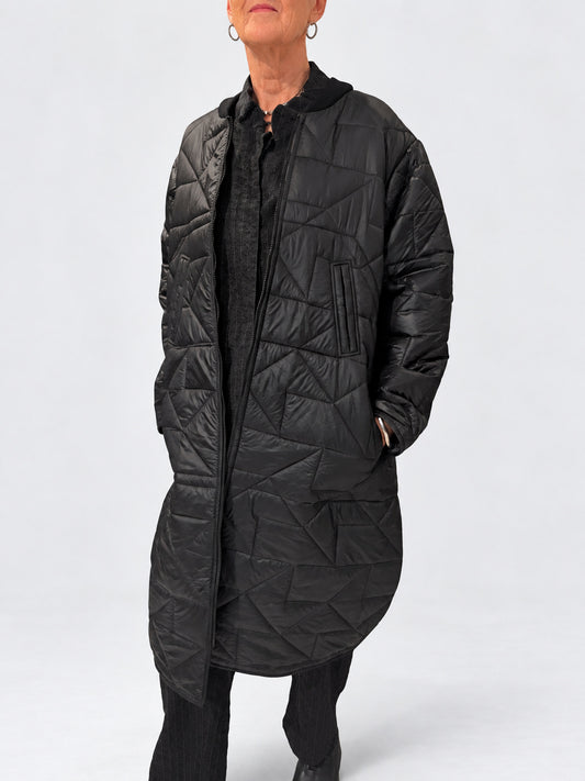 Kedziorek 5501 black long quilted coat — front view