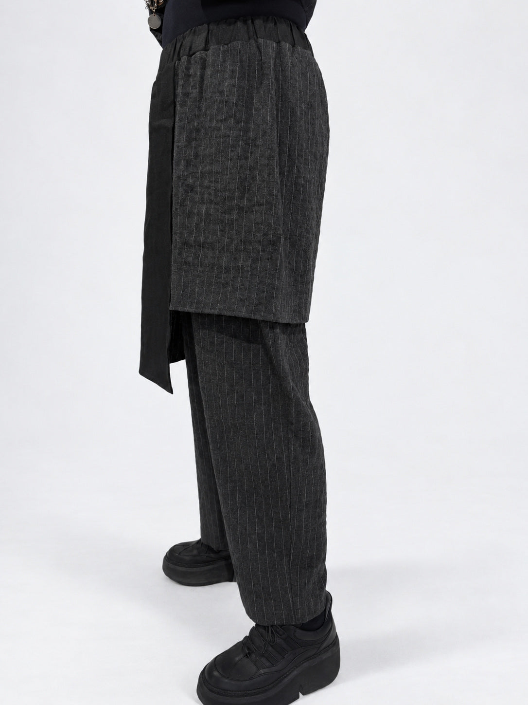 Kedziorek 5526 grey pinstripe layered trousers — side view