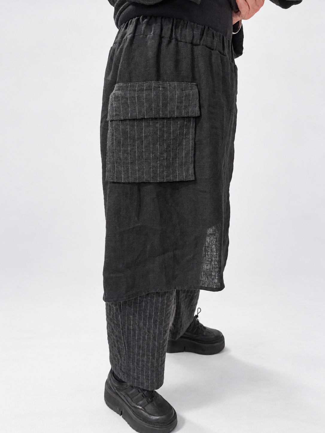 Kedziorek 5526 grey pinstripe layered trousers — pocket detail view
