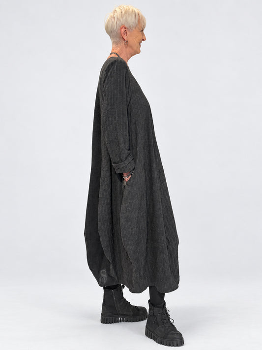 Kedziorek 5527 grey pinstripe cocoon dress — side view