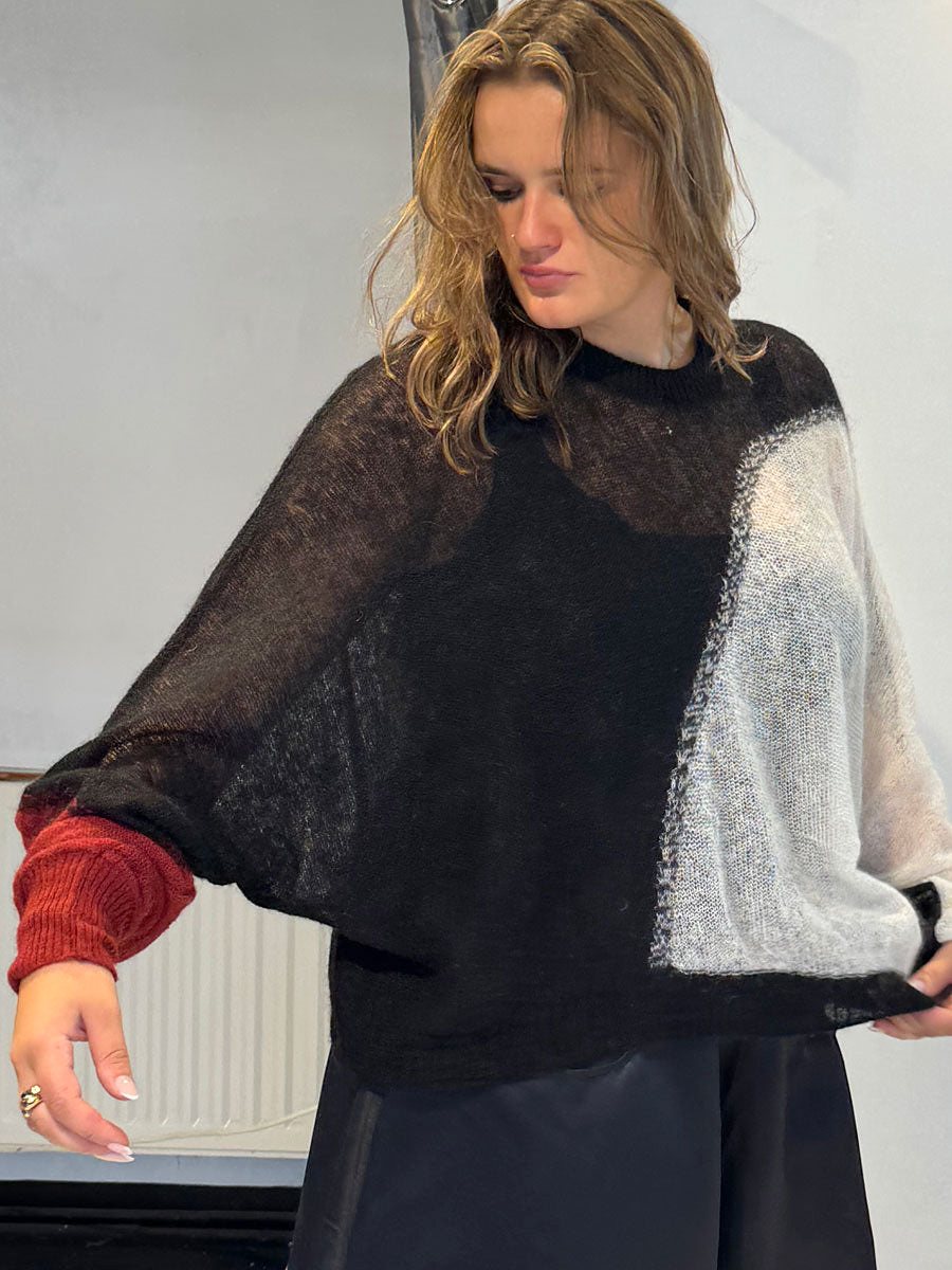 La Vaca Loca Intenso oversized knitted top, full front view