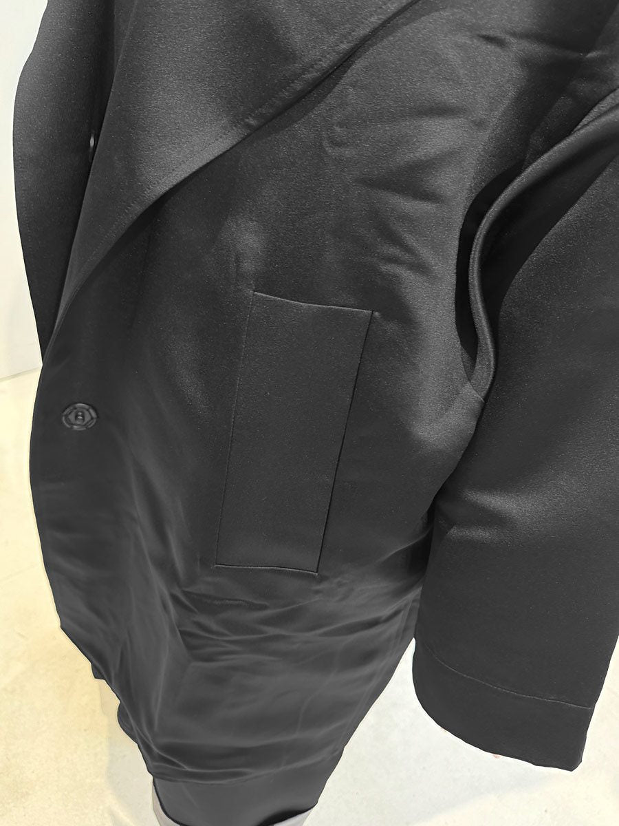 La Vaca Loca Resina coat showing draped back fabric detail