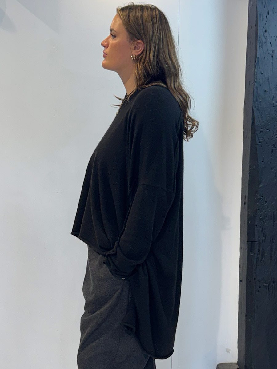 La Vaca Loca Tierra knitted top, side view showing long back
