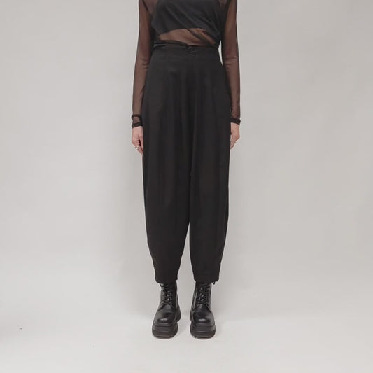 La Haine Inside Us – Pleated Balloon Trousers