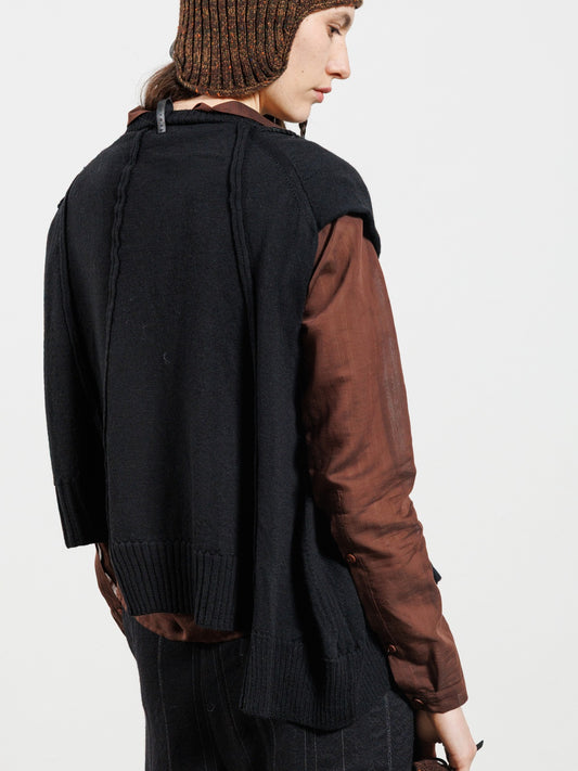 Serienumerica 12038 merino wool patch top in Black – back angle
