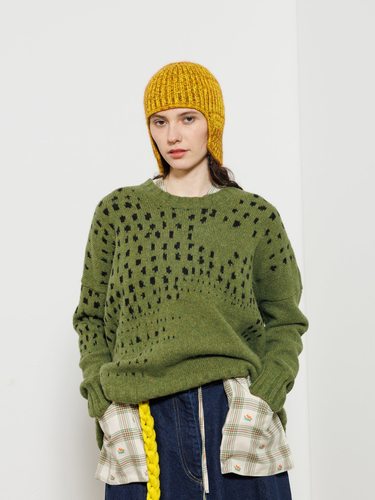 Serienumerica 5015 oversized merino and mohair dot jumper in Herb – front garment