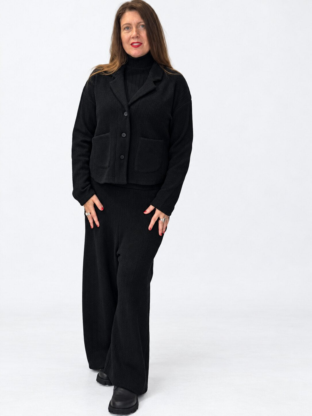 Transit black textured virgin-wool jacket – full-length styling view