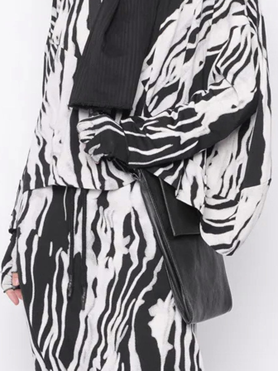 Black "B40.242.40.07" Bag